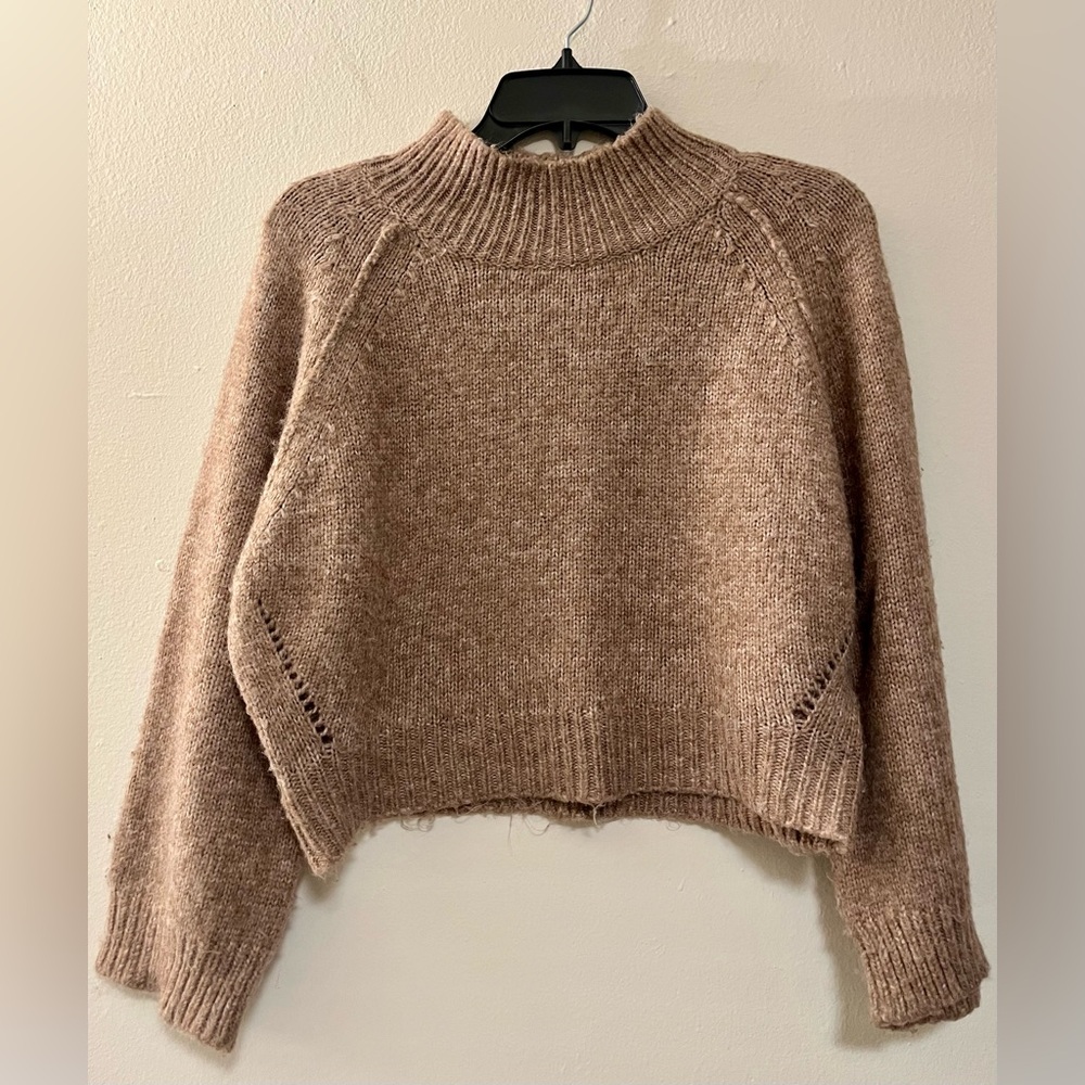 Olivaceous Cozy Brown Cropped Sweater size S